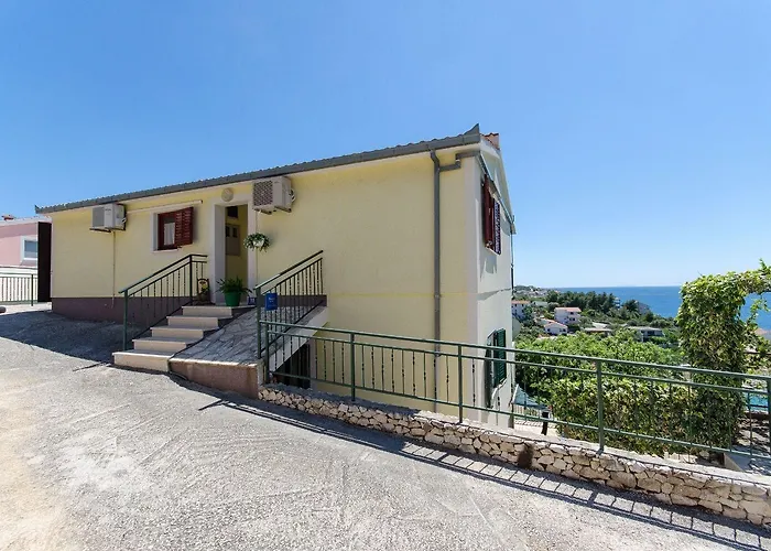 Apartments Bosiljka - By The Sea