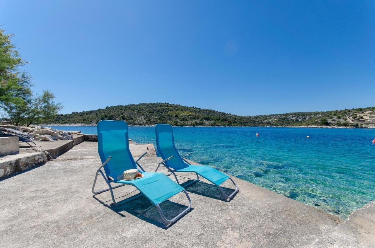 Apartment Bosiljka - By The Sea