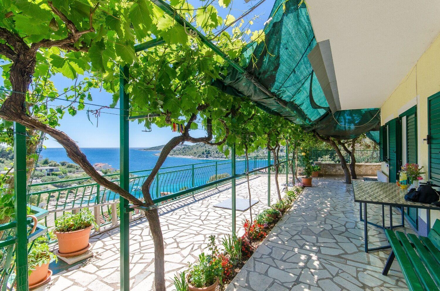 Apartment Bosiljka - By The Sea *
