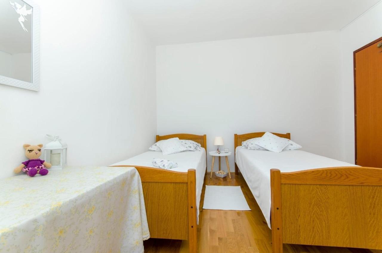 Apartment Bosiljka - By The Sea