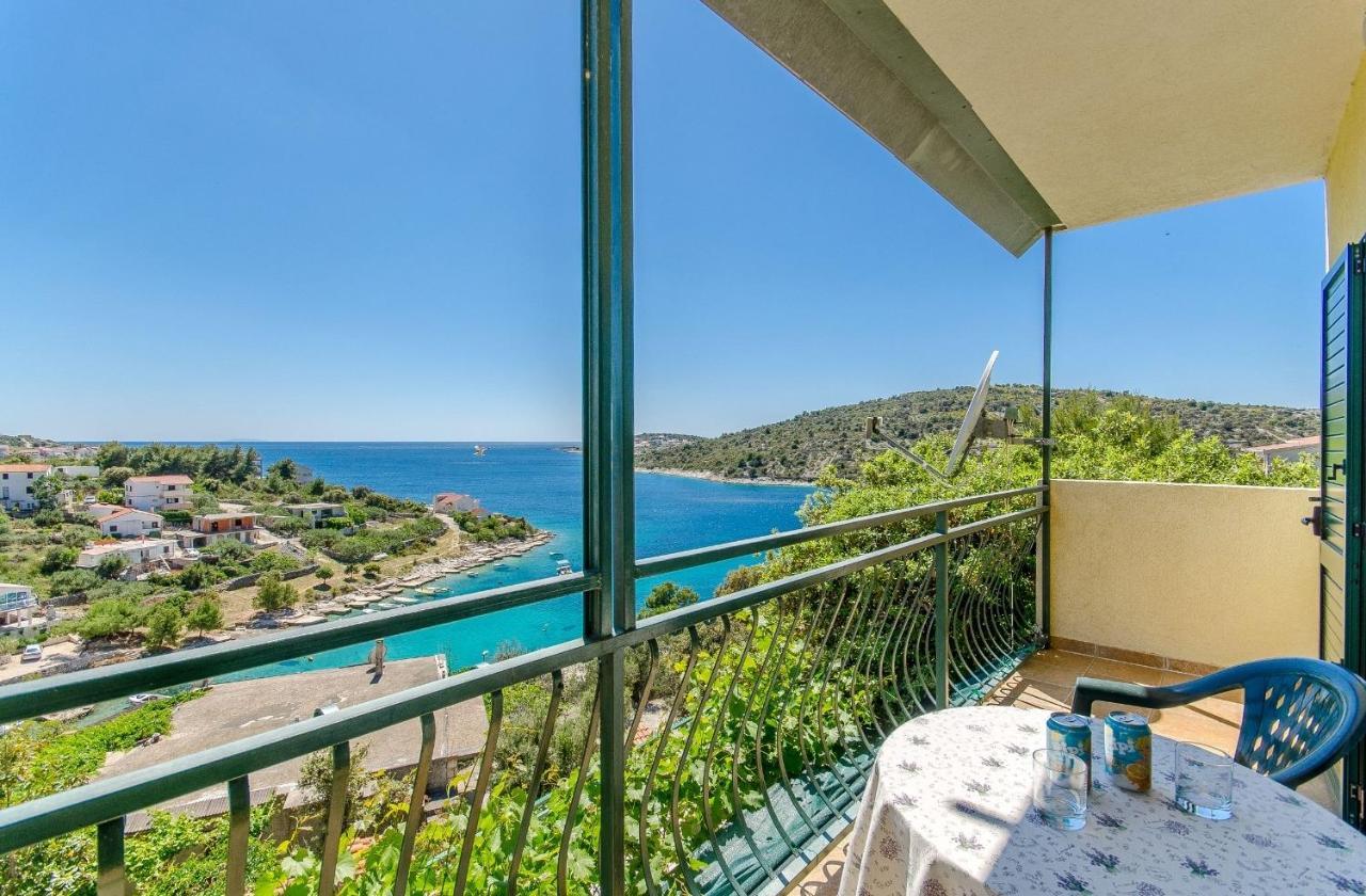 Apartment Bosiljka - By The Sea *